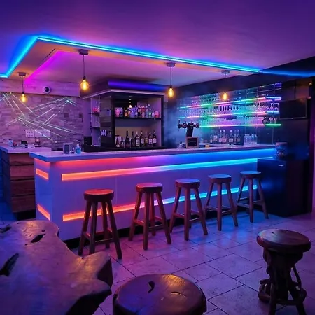 Hotell L' Abreuvoir Nantes Nord 3*