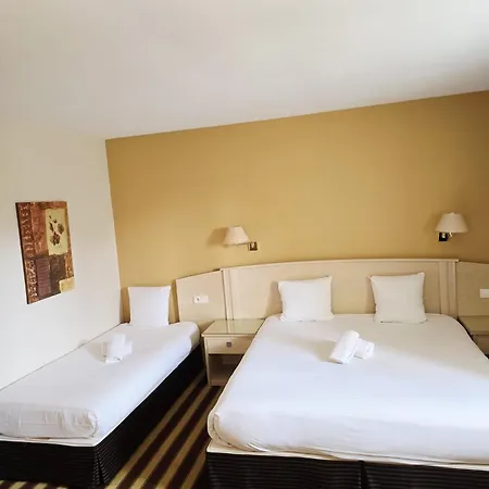 Hotel L' Abreuvoir Nantes Nord Heric