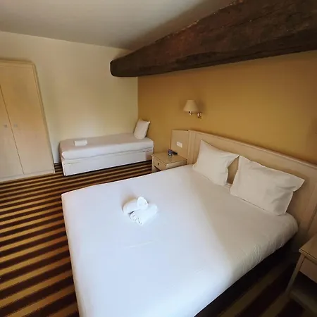 Hotel L' Abreuvoir Nantes Nord 3*